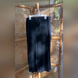 Nurture Elegant Black Women's Suede Like Material Wide Legged Flowy Capri Pant_8